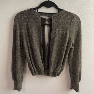 Valija metallic  front cut out long sleeves black and gold top. Size X-Small